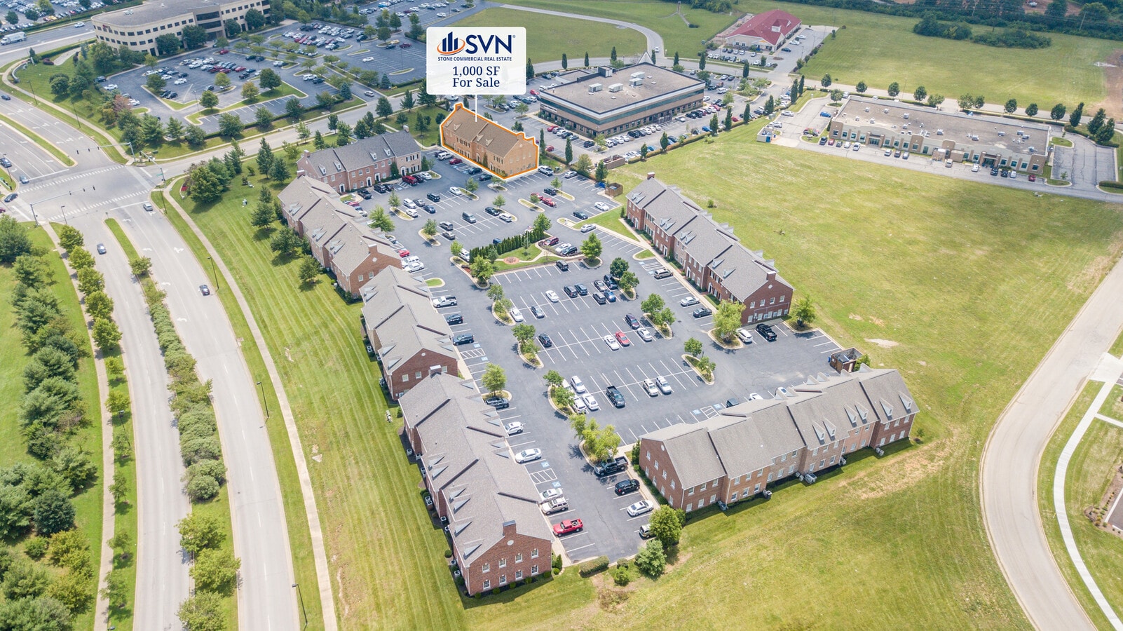 1795 Alysheba Way, Lexington, KY 40509 - Unité 2202 -  - Photo intérieure - Image 1 of 8