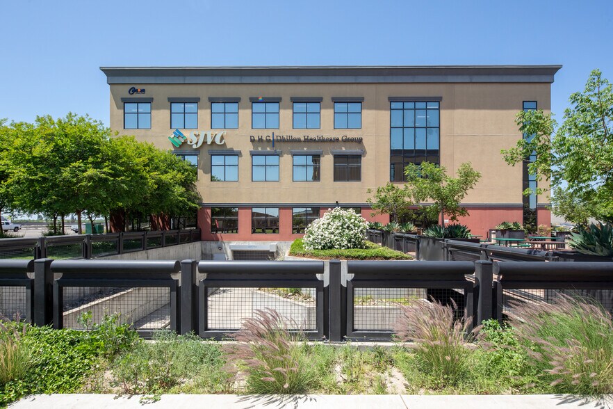 5380 Pirrone Rd, Salida, CA à vendre - Photo du bâtiment - Image 3 de 7