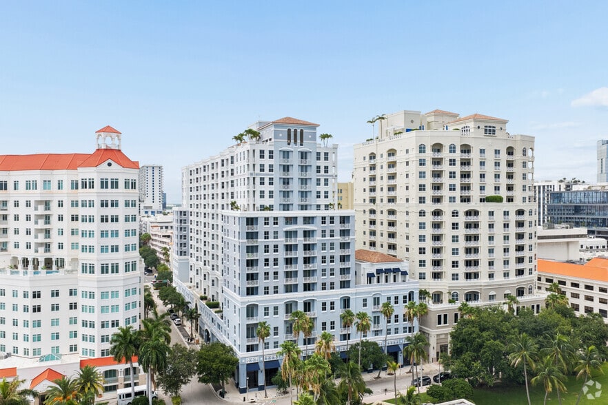 255 Evernia St, West Palm Beach, FL à louer - Photo principale - Image 1 de 19