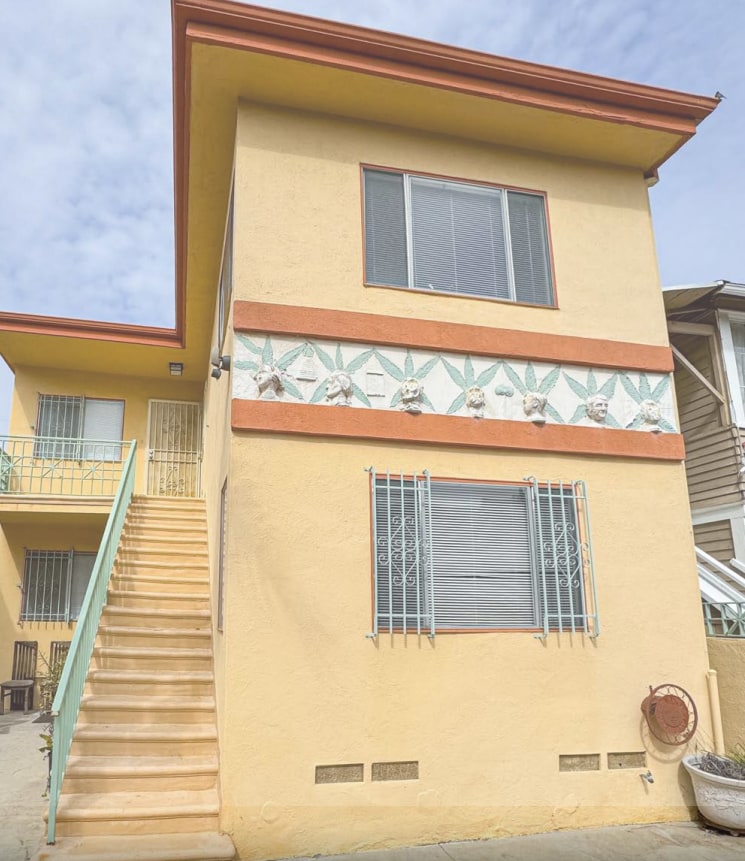 19 19th Ave, Venice, CA for sale Primary Photo- Image 1 of 13