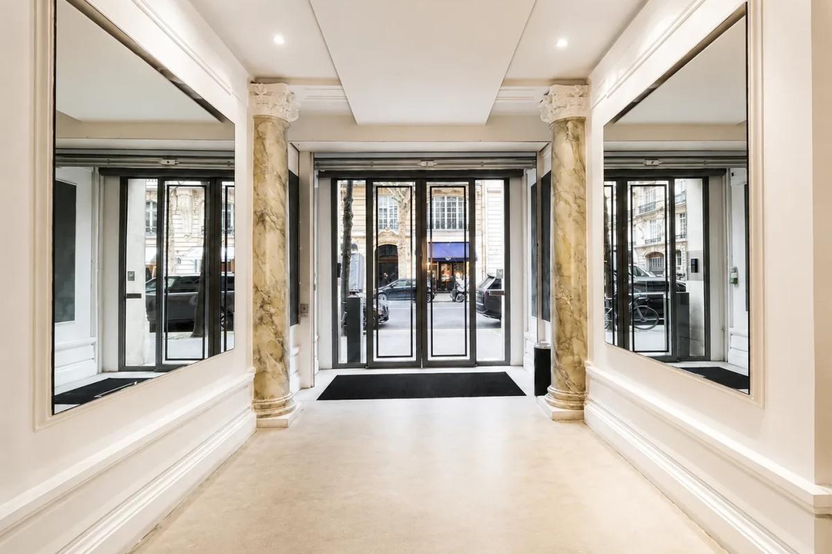 54 Avenue Victor Hugo, Paris à louer Hall d’entrée- Image 1 de 10