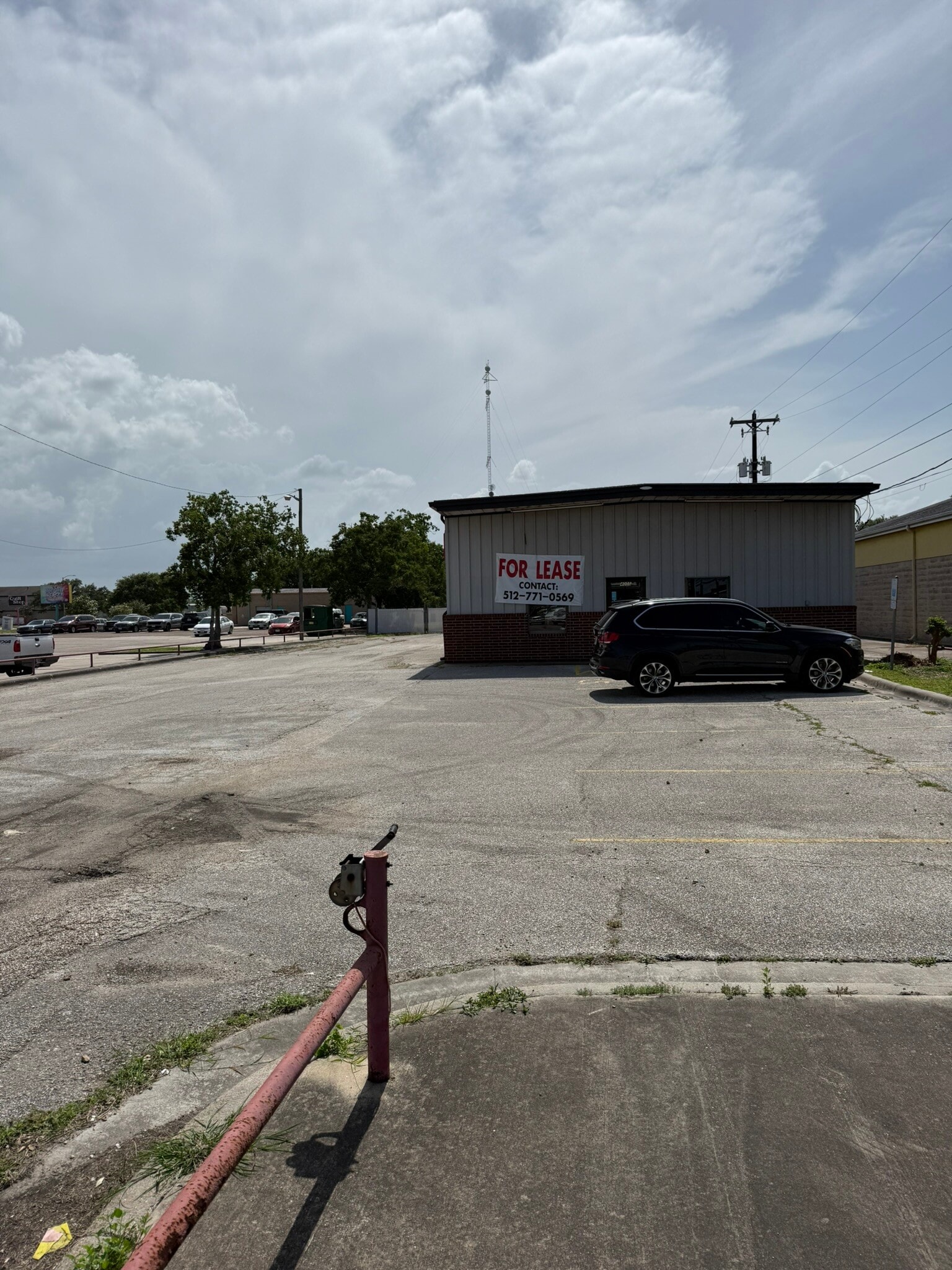 4005 N Navarro St, Victoria, TX for lease Interior Photo- Image 1 of 57