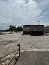 4005 N Navarro St, Victoria, TX for lease Interior Photo- Image 1 of 57