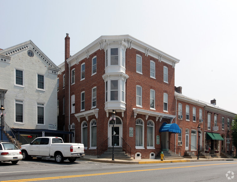 7-9 E Main St, Emmitsburg, MD à vendre - Photo du bâtiment - Image 1 de 1