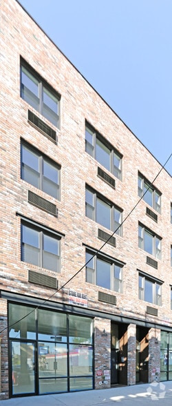 1666 Broadway, Brooklyn, NY à vendre - Photo du bâtiment - Image 2 de 6