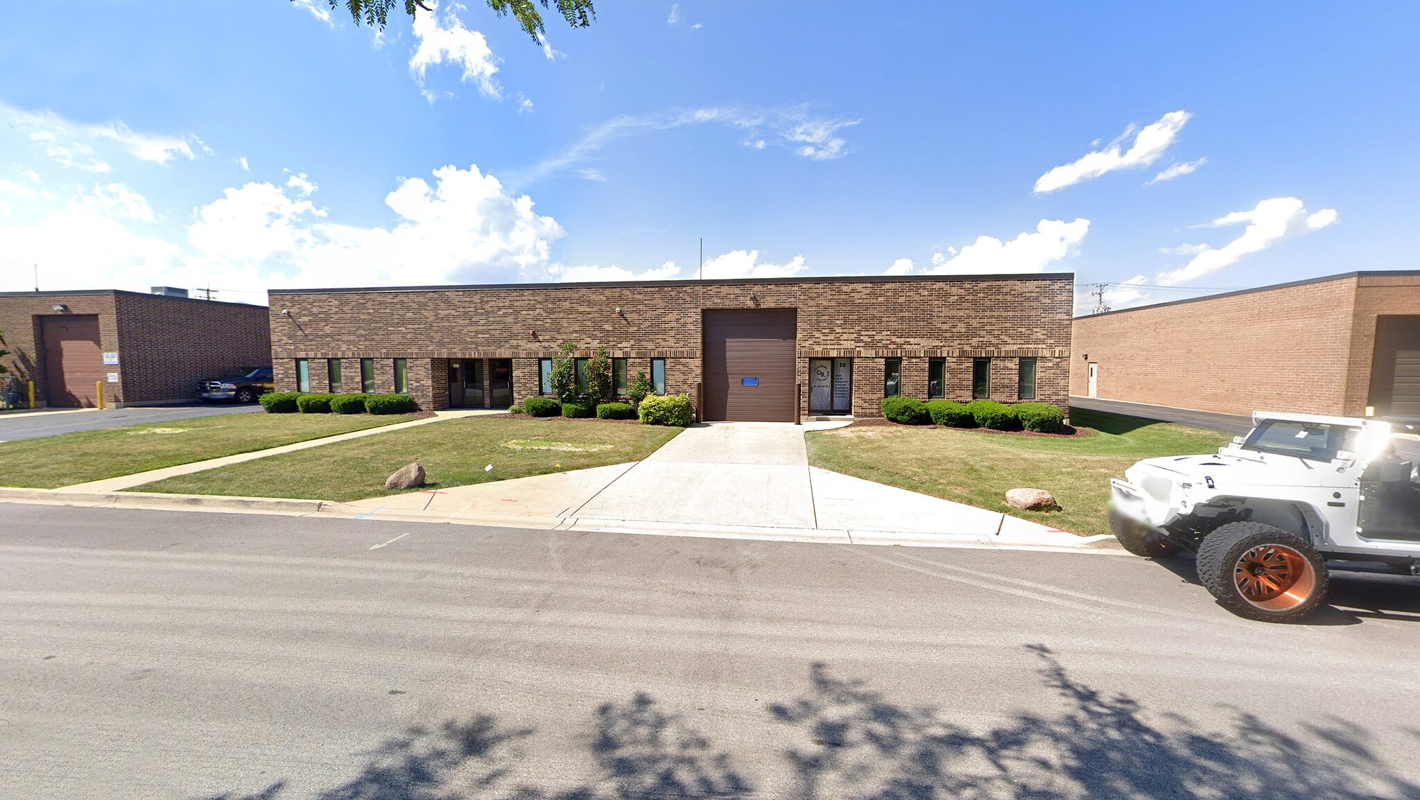 369-373 Balm Ct, Wood Dale, IL for lease Interior Photo- Image 1 of 3