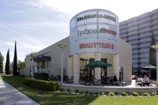 Plus de détails pour 545 Anton Blvd, Costa Mesa, CA - Commerce de détail à louer