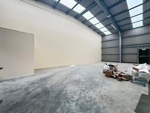 Sedge Green, Nazeing for lease Interior Photo- Image 1 of 1