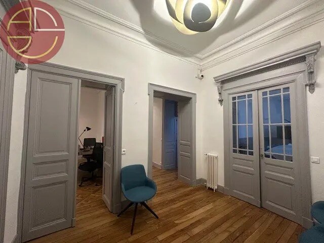 Office in Toulouse for lease - Interior Photo - Image 3 of 7