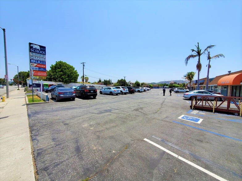 18750 Colima Rd, Rowland Heights, CA for lease - Building Photo - Image 3 of 8