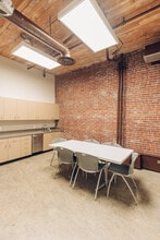 208 SW First Ave, Portland, OR for lease Building Photo- Image 2 of 7