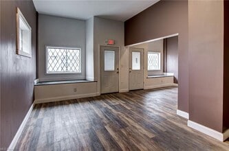 6818 Lorain Ave, Cleveland, OH for lease Building Photo- Image 2 of 9