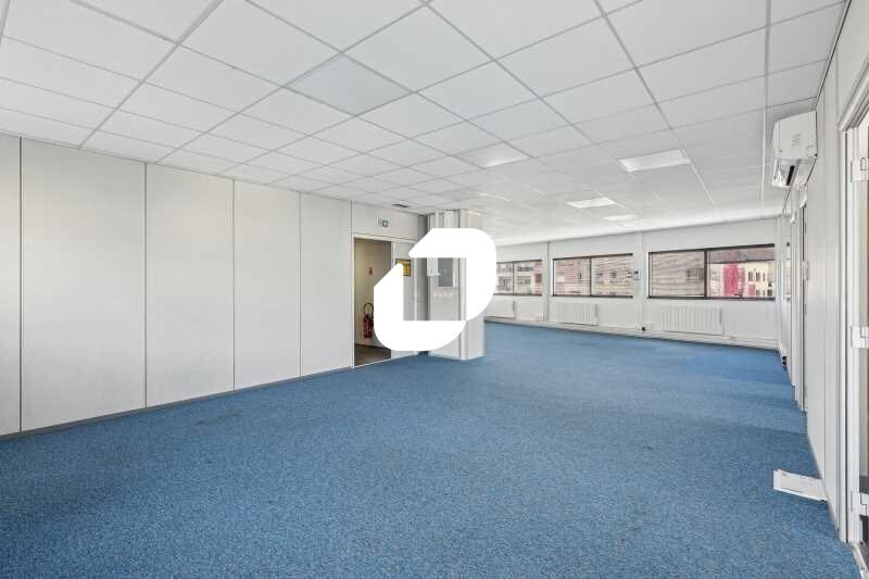 Office in Chilly Mazarin for lease - Interior Photo - Image 3 of 14