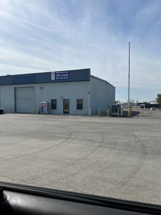 More details for 8032 Dimiller Dr, Bakersfield, CA - Industrial for Lease