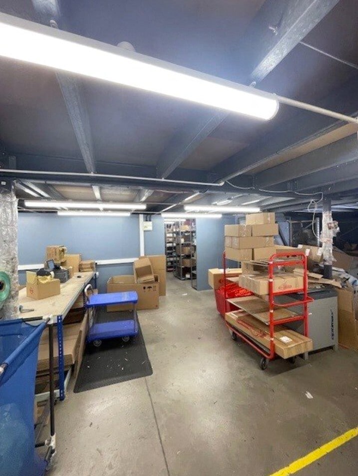 Earlsway, Gateshead for lease Interior Photo- Image 1 of 6