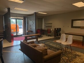 48 King St, Roswell, GA for lease Interior Photo- Image 1 of 4