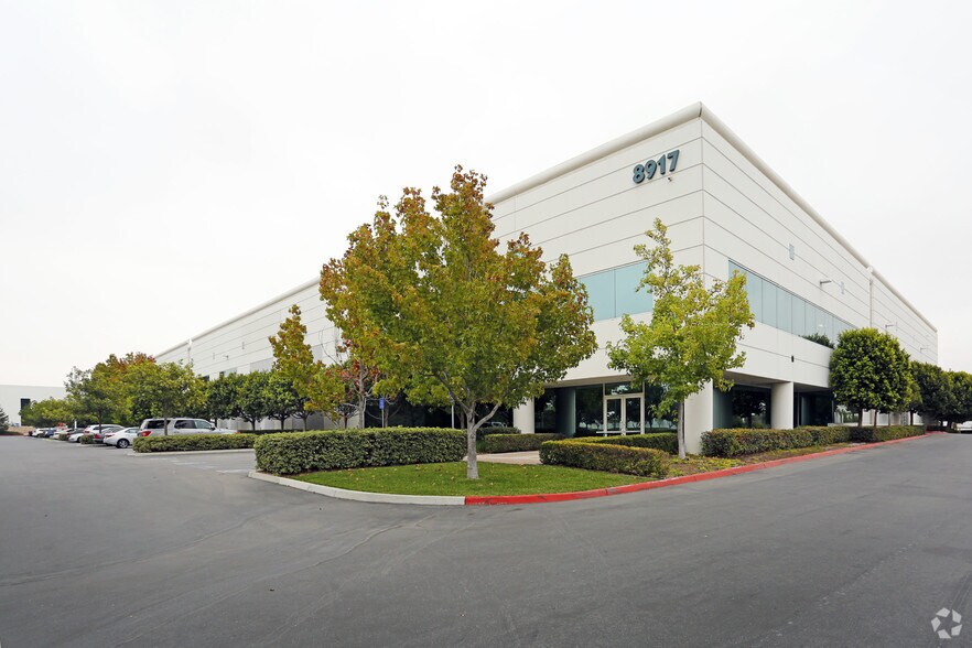 8917 Kerns St, San Diego, CA for lease - Building Photo - Image 1 of 2