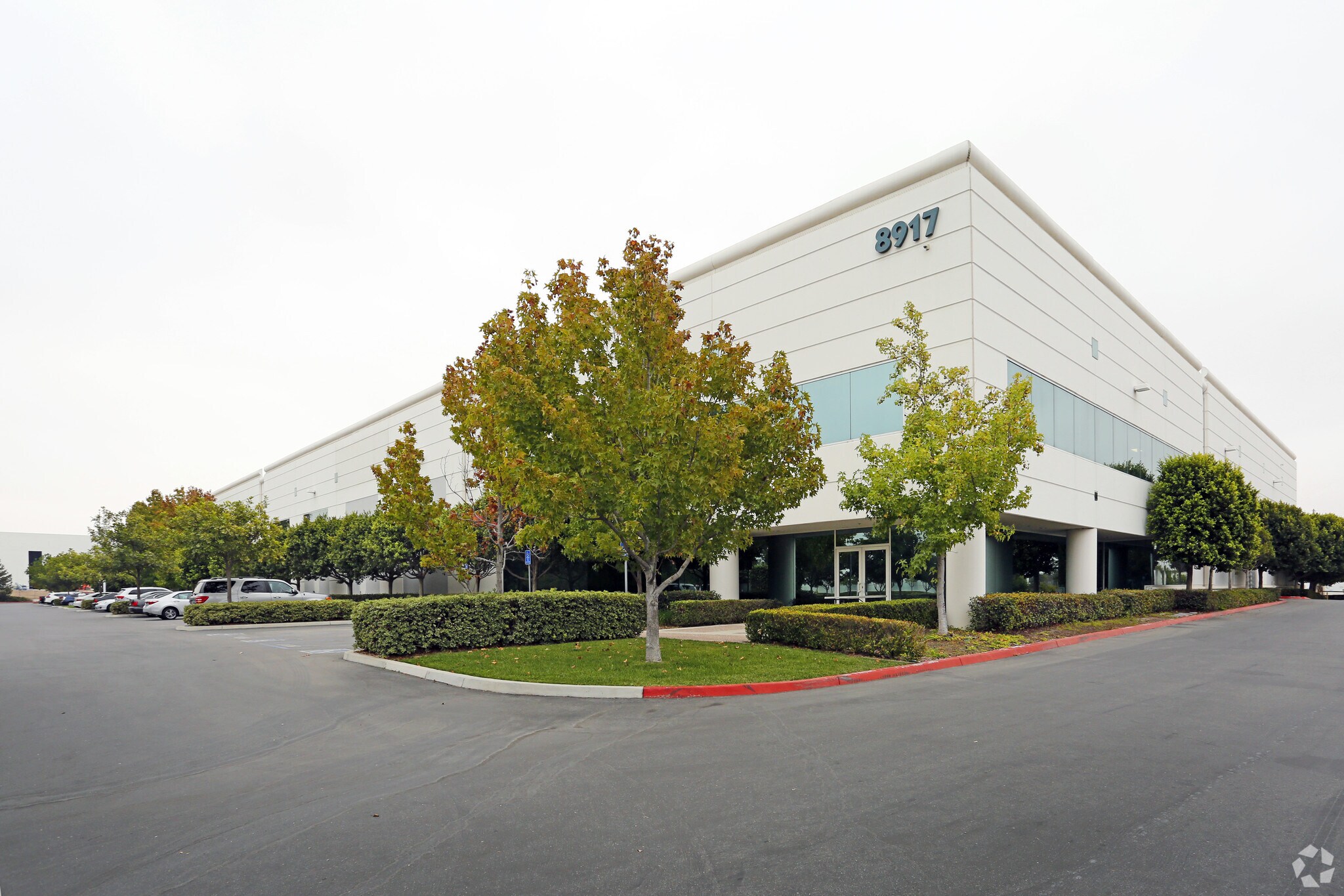 8917 Kerns St, San Diego, CA à louer Photo du bâtiment- Image 1 de 3