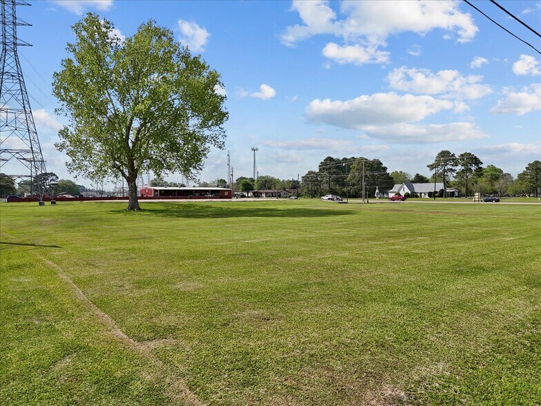 0 FM 1764, Santa Fe, TX à vendre - Photo du bâtiment - Image 2 de 16