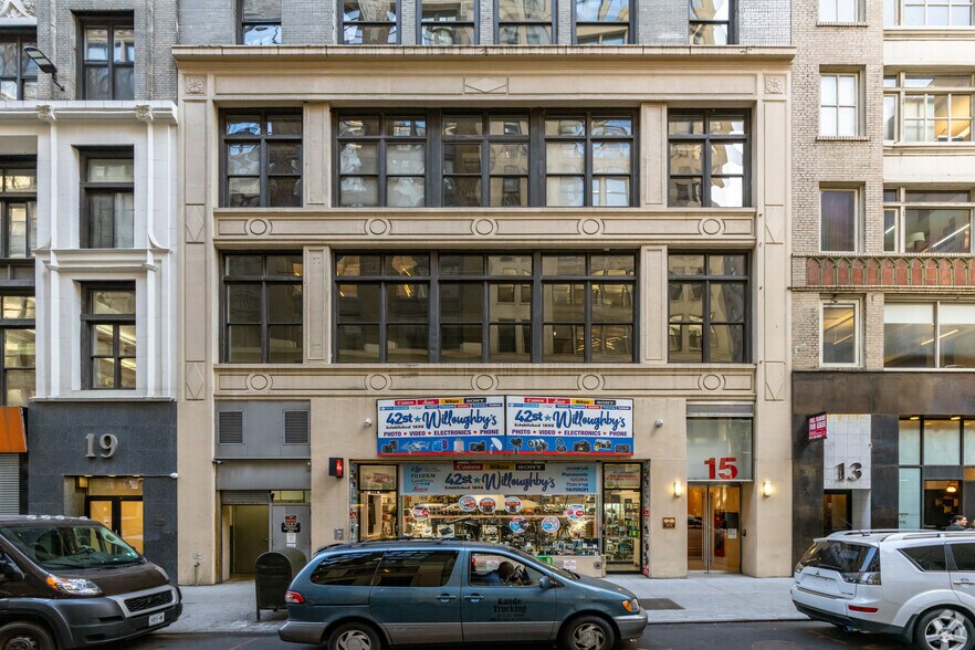 15 W 36th St, New York, NY à louer - Photo du bâtiment - Image 3 de 5