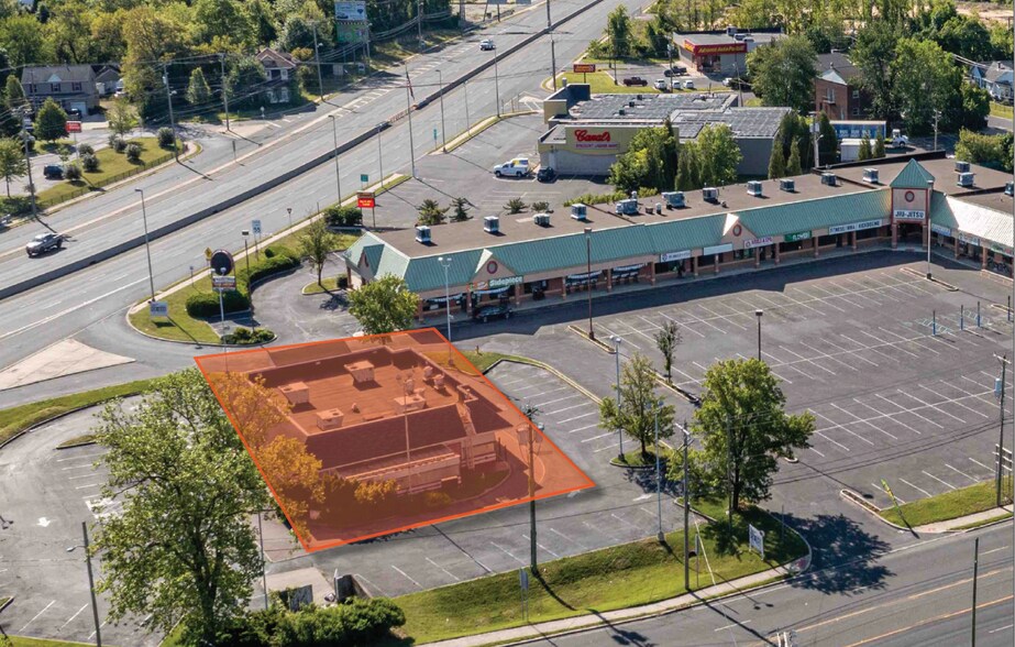 4 S Route 73, Berlin, NJ à vendre - Photo du bâtiment - Image 1 de 2