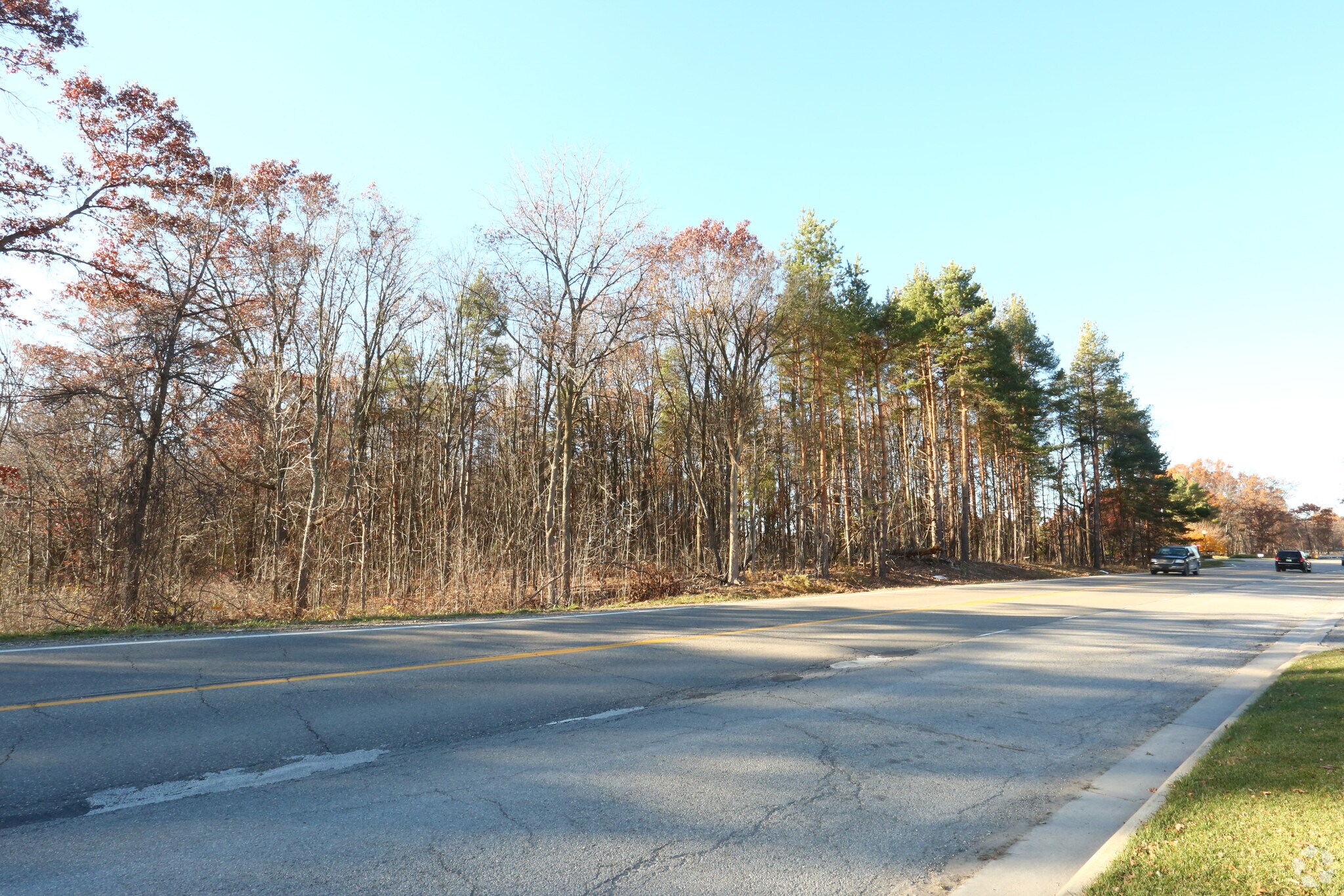 S Old US 23, Brighton, MI for sale Primary Photo- Image 1 of 2