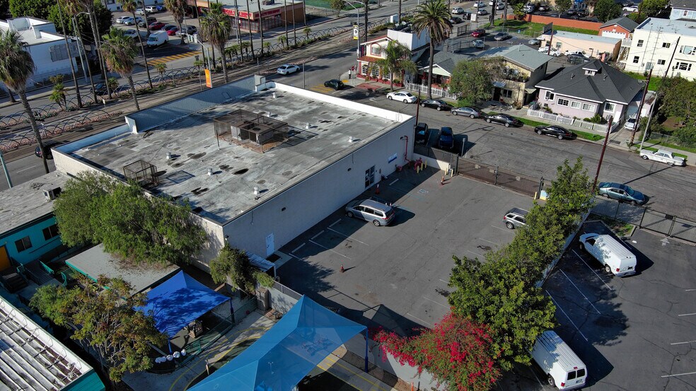 850 Long Beach Blvd, Long Beach, CA à vendre - Photo du bâtiment - Image 3 de 5