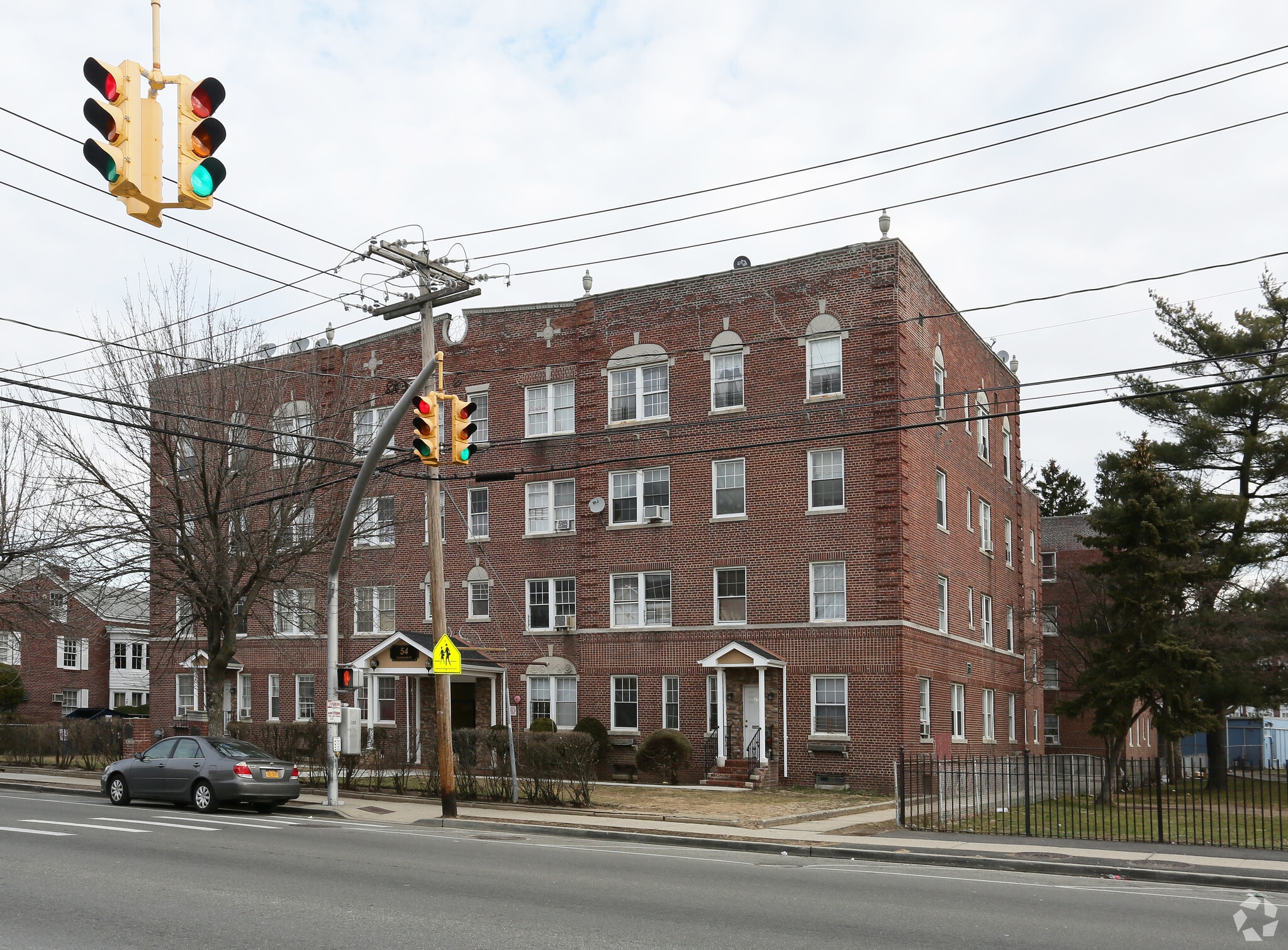 54 Greenwich St, Hempstead, NY for sale Primary Photo- Image 1 of 5