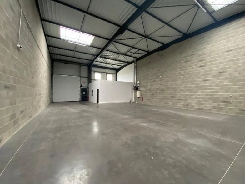 Flex in Corbas for sale - Interior Photo - Image 2 of 8