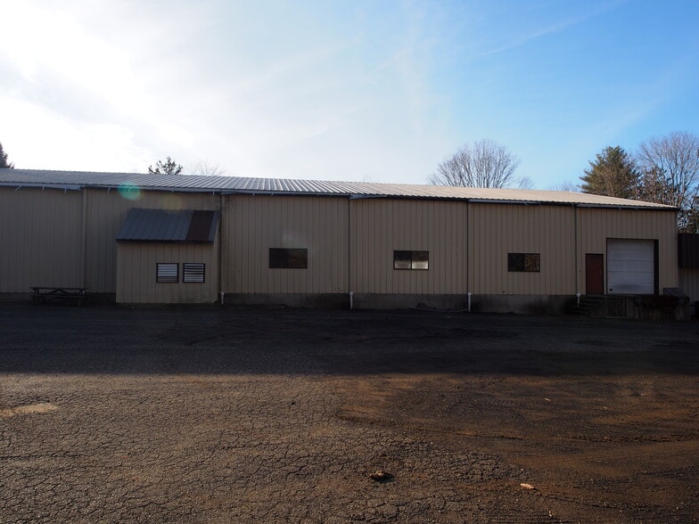 101 Fowler Rd, North Branford, CT for lease - Building Photo - Image 3 of 4