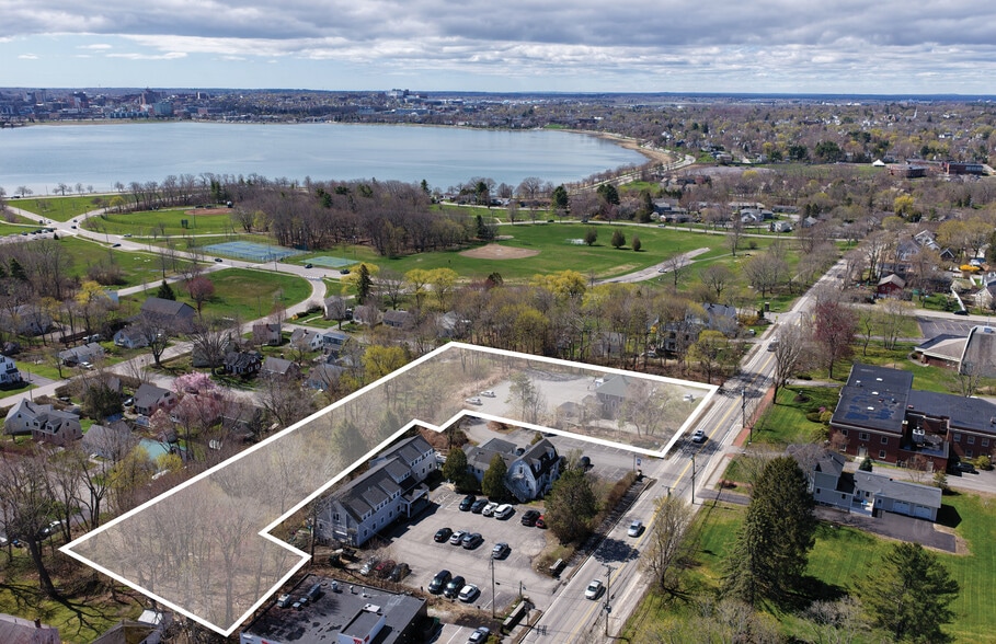 509 Ocean Ave, Portland, ME for sale - Building Photo - Image 2 of 8