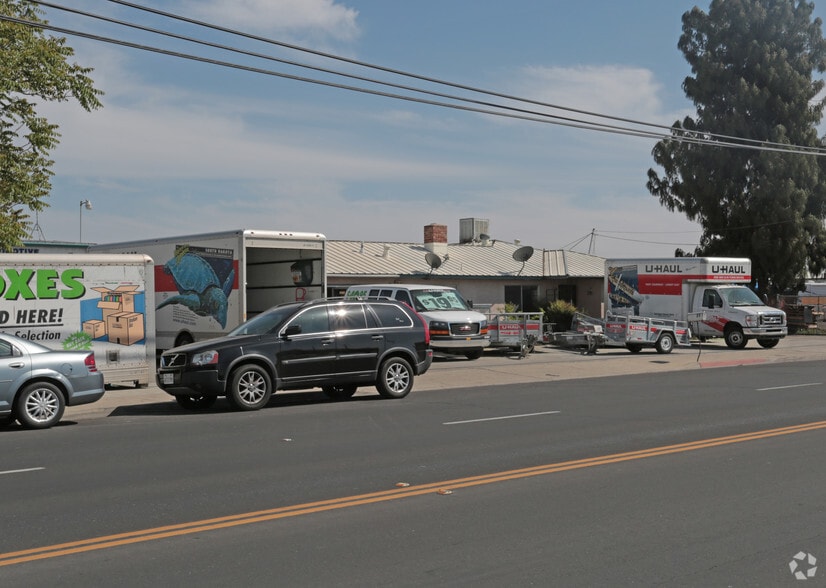 25 Sunnyside Ave, Clovis, CA for sale - Building Photo - Image 3 of 12
