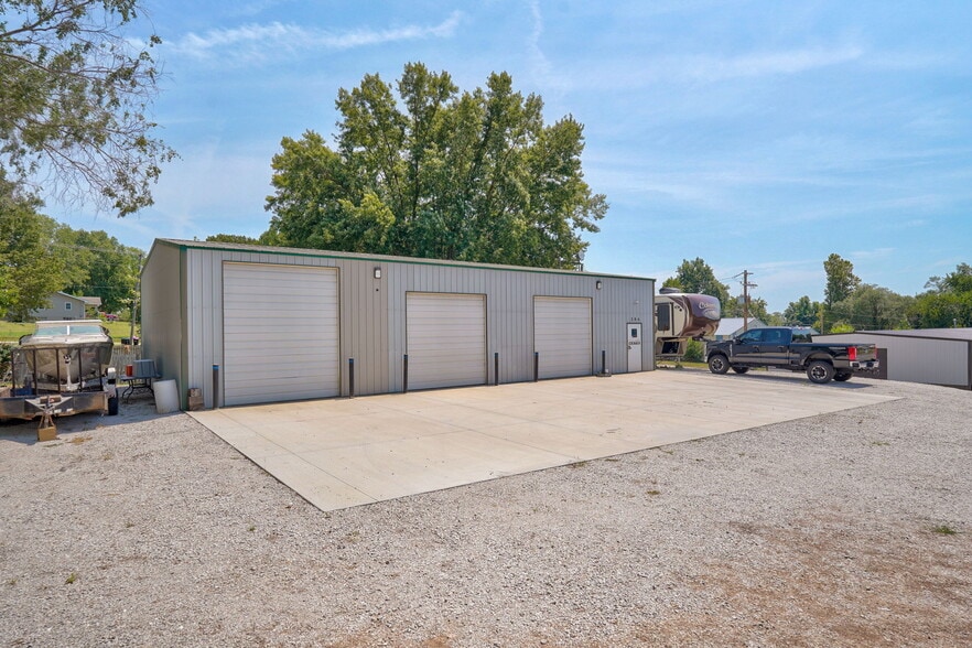 306 S Washington Ave, Walnut Grove, MO for sale - Building Photo - Image 2 of 13