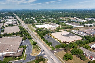6300 W Old Shakopee Rd, Bloomington, MN - AERIAL  map view
