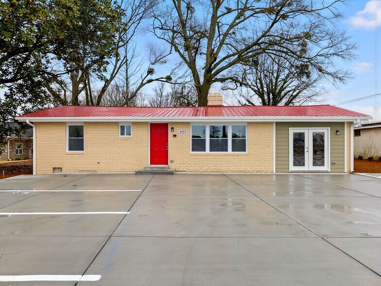 3473 Atlanta Hwy, Flowery Branch, GA à louer - Photo principale - Image 1 de 36