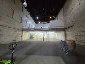 43 9th St, Brooklyn, NY for lease Interior Photo- Image 2 of 8