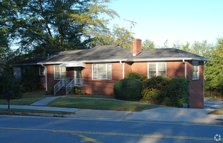 55 Roswell St, Alpharetta, GA à vendre - Photo principale - Image 1 de 1