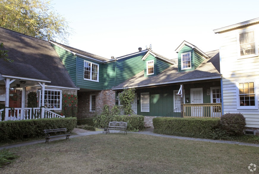 217 Lucas St, Mount Pleasant, SC à louer - Photo principale - Image 1 de 4