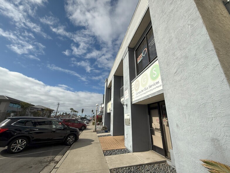 4870 Santa Monica Ave, San Diego, CA à vendre - Photo du bâtiment - Image 3 de 15