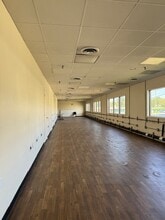 1 Johnson Dr, Raritan, NJ à louer Photo intérieure- Image 1 de 1