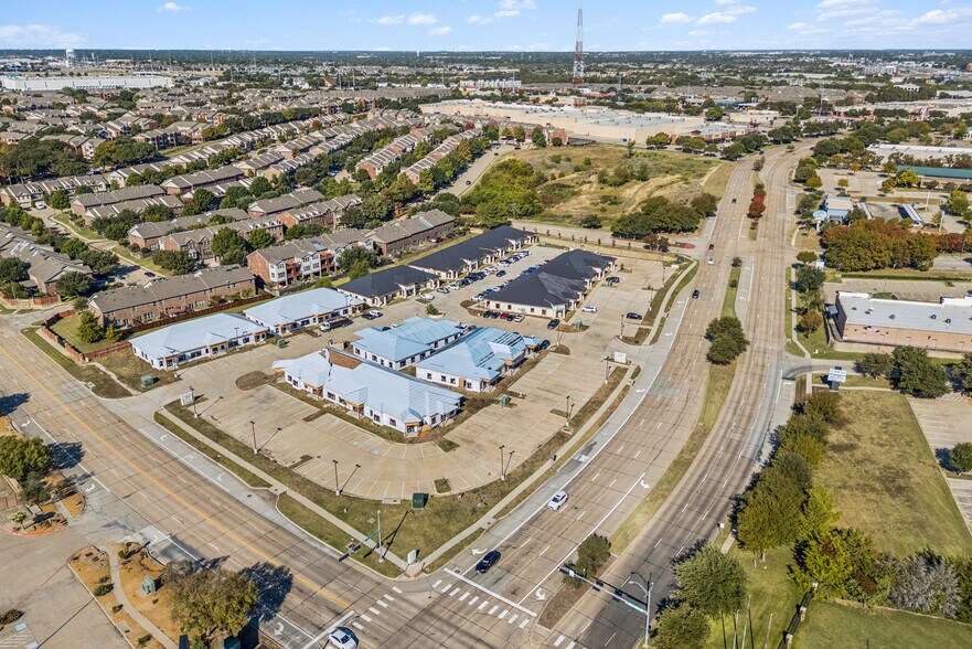2600 MacArthur Blvd, Lewisville, TX à vendre - Photo du bâtiment - Image 2 de 22