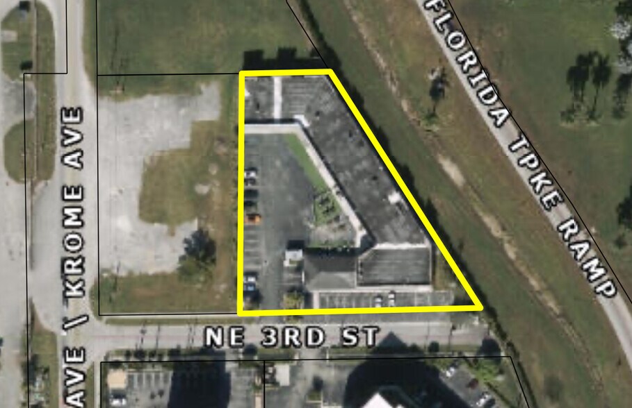 12 NE 3rd St, Homestead, FL à louer - Photo du bâtiment - Image 2 de 2