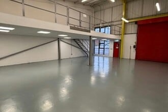 Roentgen Rd, Basingstoke à louer Photo intérieure- Image 1 de 5