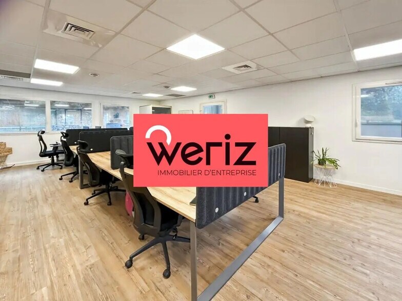 Office in Gémenos for lease - Building Photo - Image 2 of 10