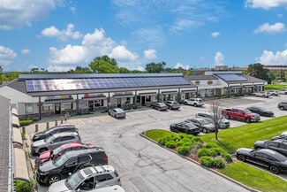 Plus de détails pour 9735-9769 University Ave, Clive, IA - Commerce de détail à louer