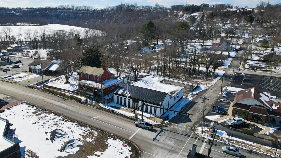 201 S Main St, Greensburg, KY à vendre - Photo du bâtiment - Image 3 de 11