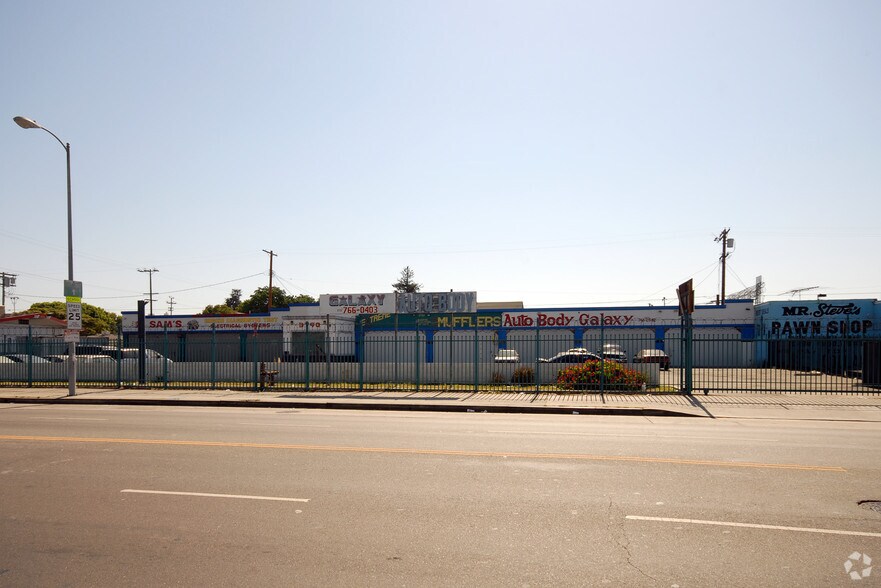 3790-3796 S Western Ave, Los Angeles, CA à louer - Photo du bâtiment - Image 3 de 3