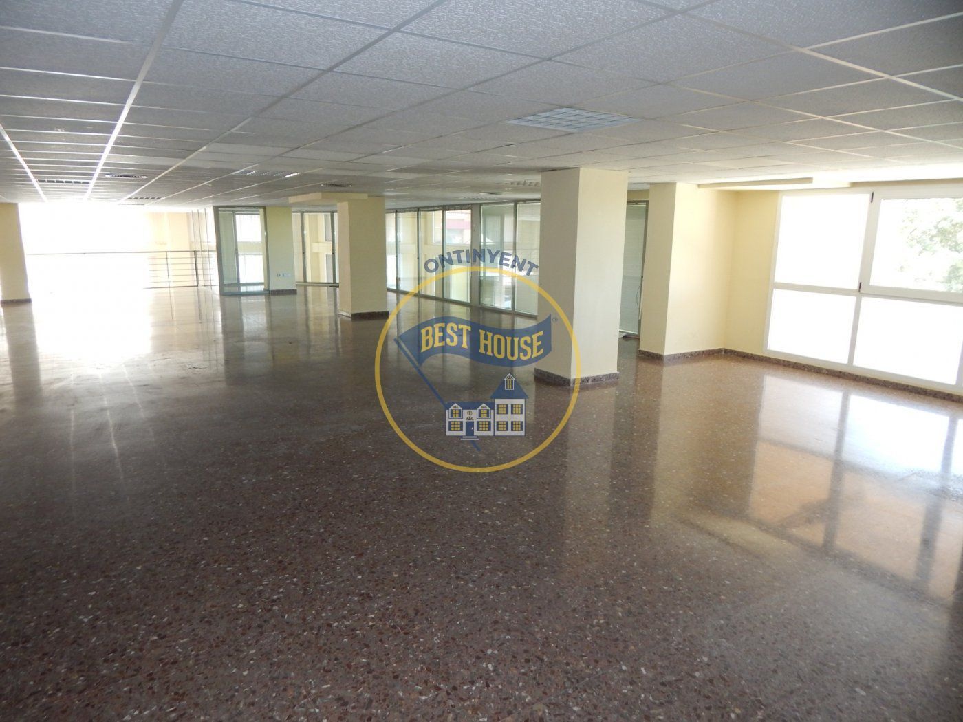 Retail in Ontinyent, Valencia for lease Building Photo- Image 1 of 30