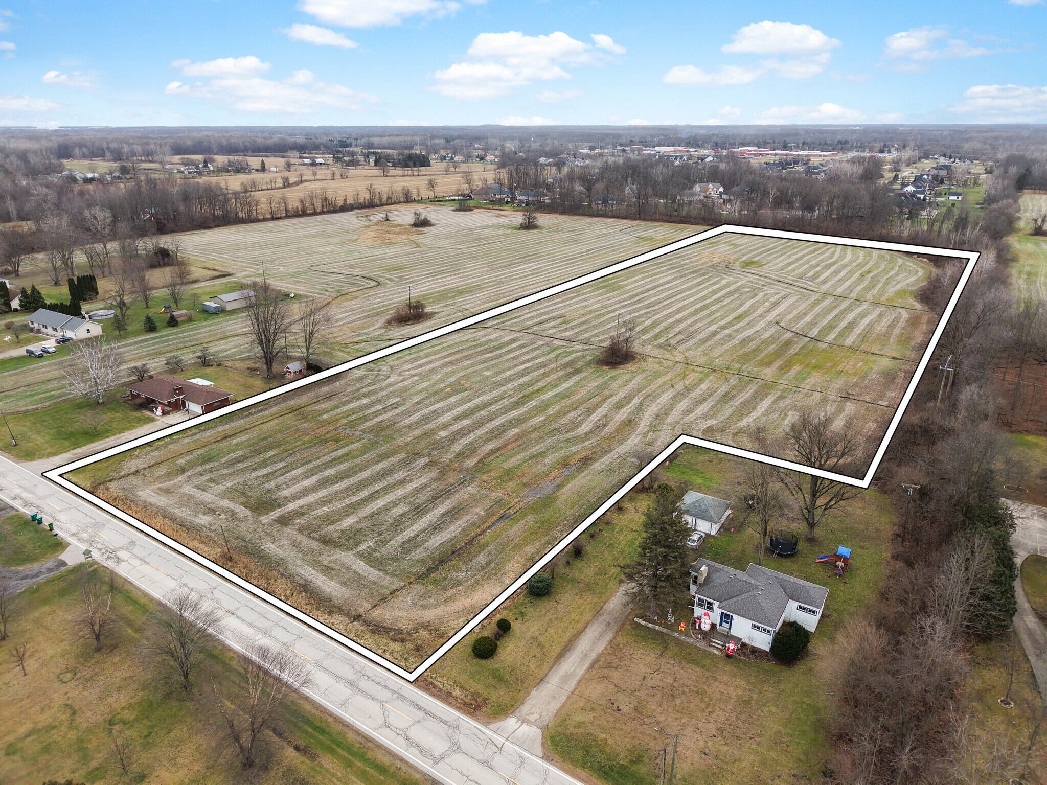 32375 West Road, New Boston, MI for sale Primary Photo- Image 1 of 4