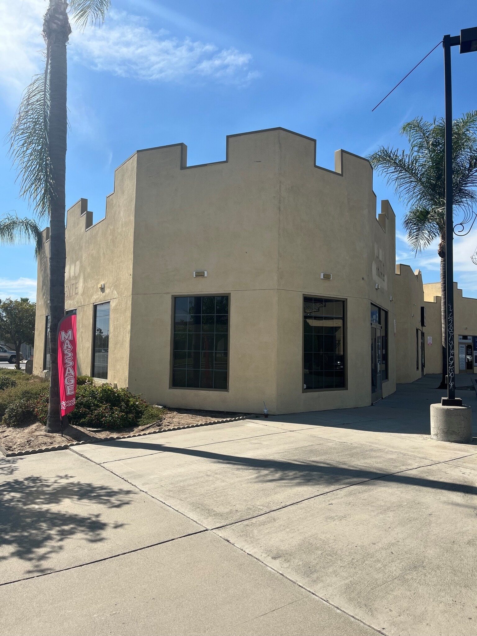 219-227 W Canal Dr, Turlock, CA for lease Building Photo- Image 1 of 8